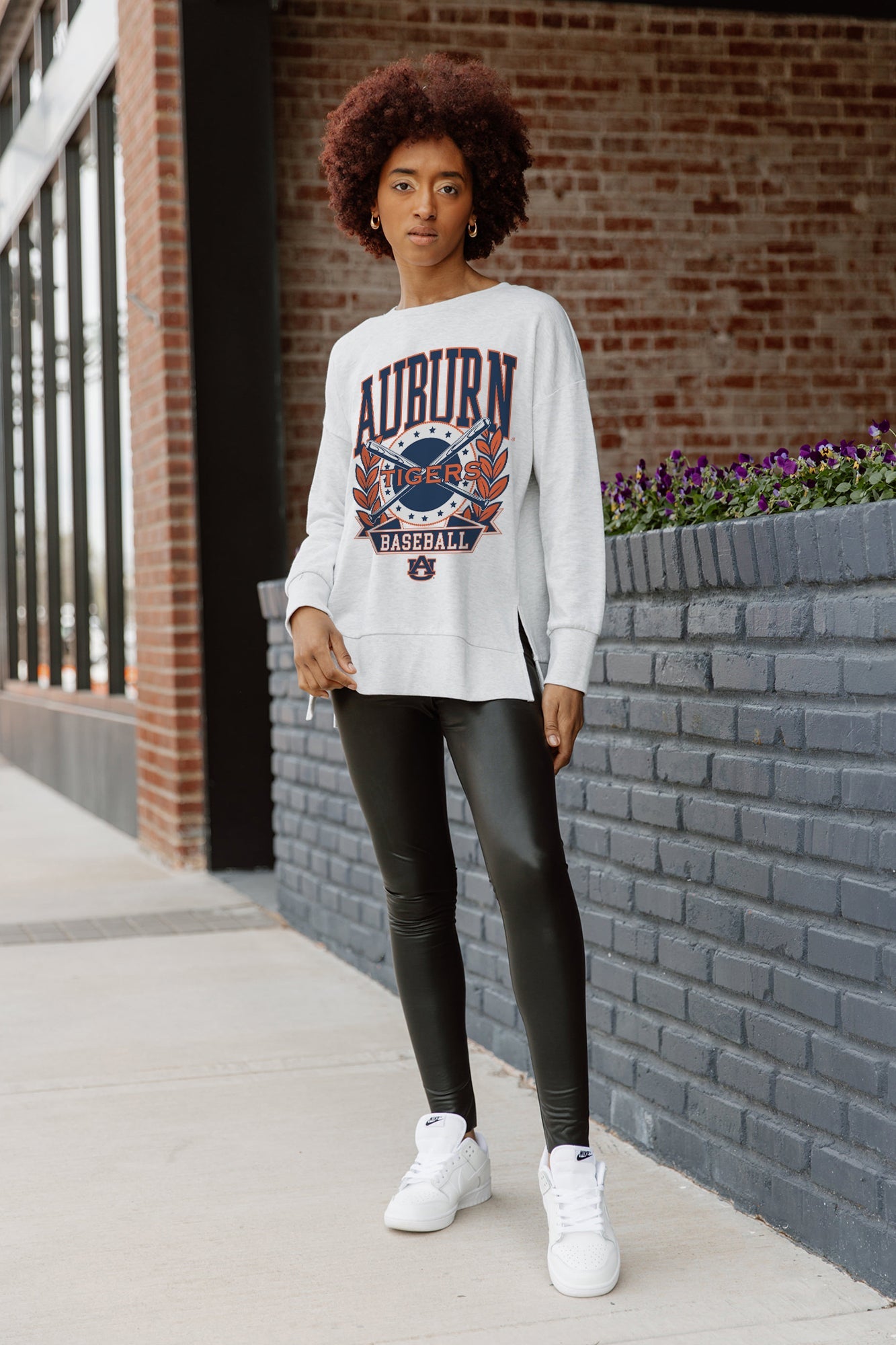 AUBURN TIGERS BASES LOADED SIDE SLIT PULLOVER