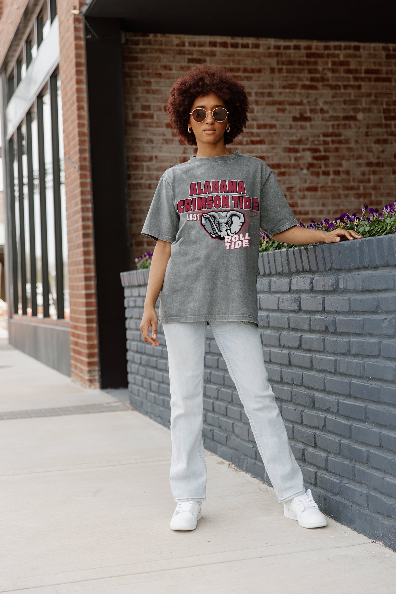 ALABAMA CRIMSON TIDE KEEP THE LEAD OVERSIZED CREWNECK TEE