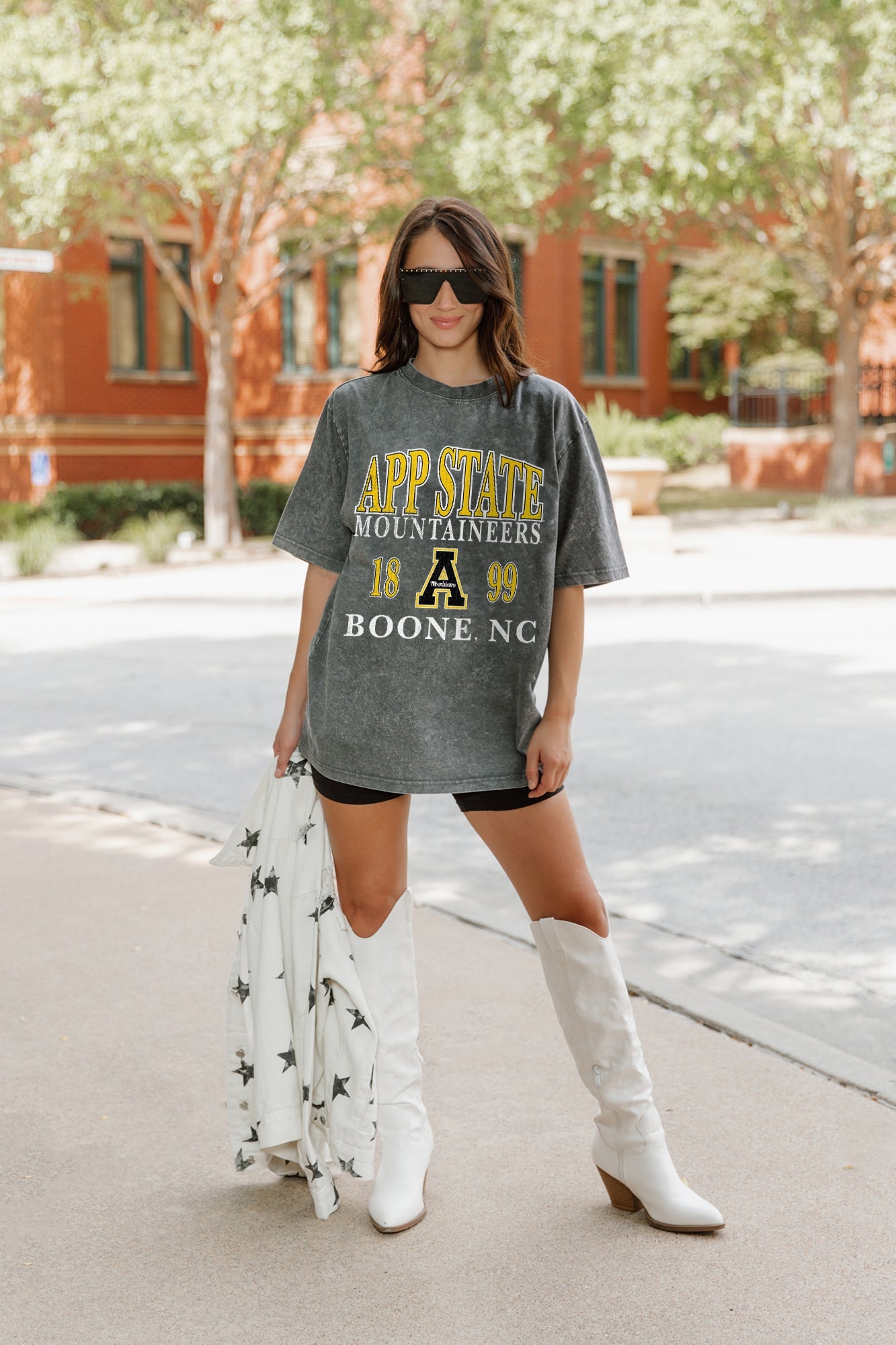 APPALACHIAN STATE MOUNTAINEERS THROWBACK OVERSIZED CREWNECK TEE