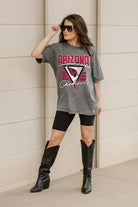 ARIZONA CARDINALS PLAY IT FORWARD OVERSIZED CREWNECK TEE