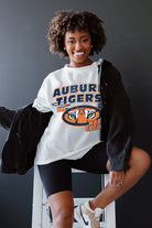 AUBURN TIGERS IN THE LEAD OVERSIZED CREWNECK TEE