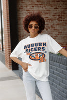 AUBURN TIGERS IN THE LEAD OVERSIZED CREWNECK TEE