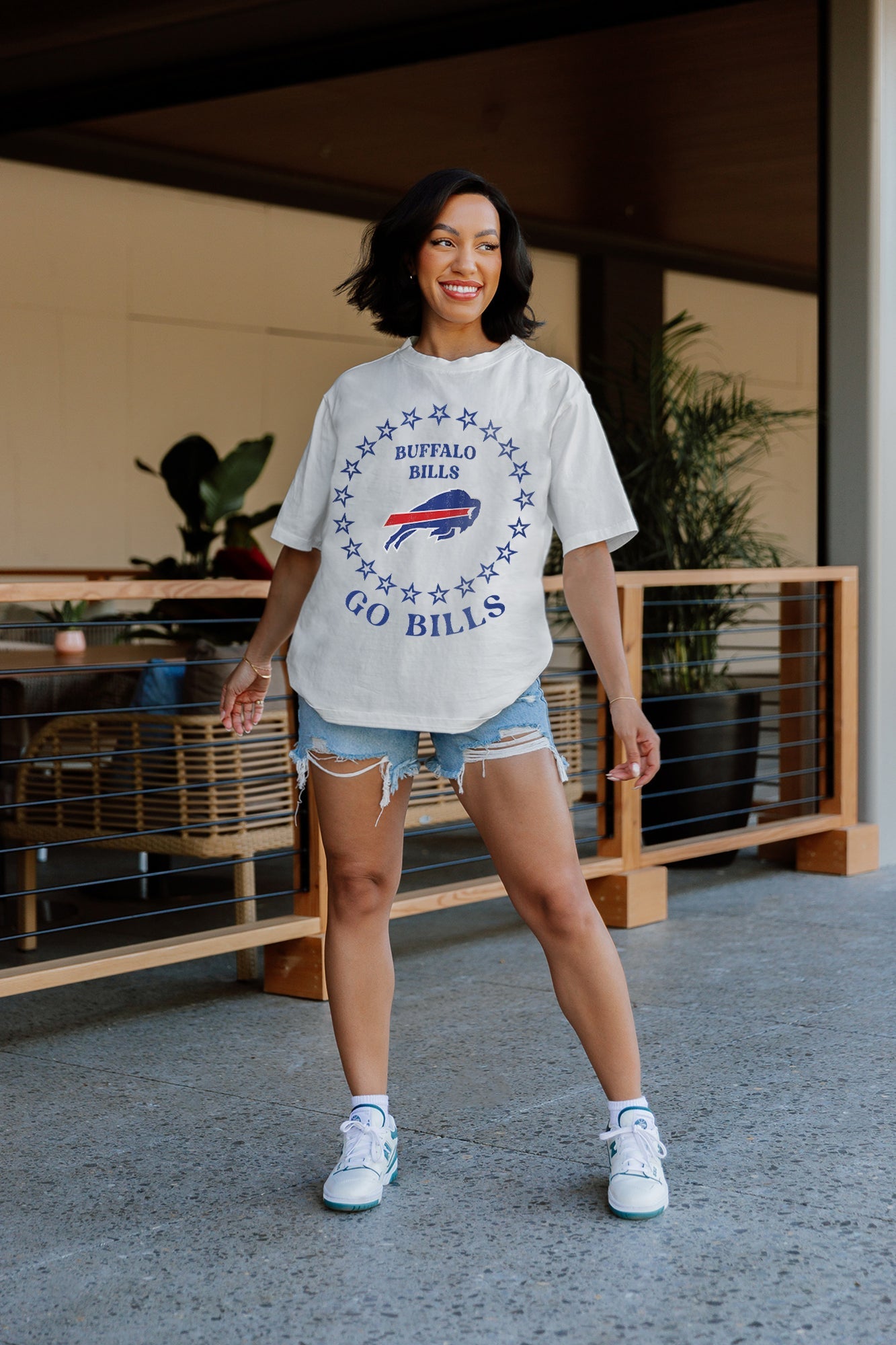 BUFFALO BILLS ON POINT OVERSIZED CREWNECK TEE