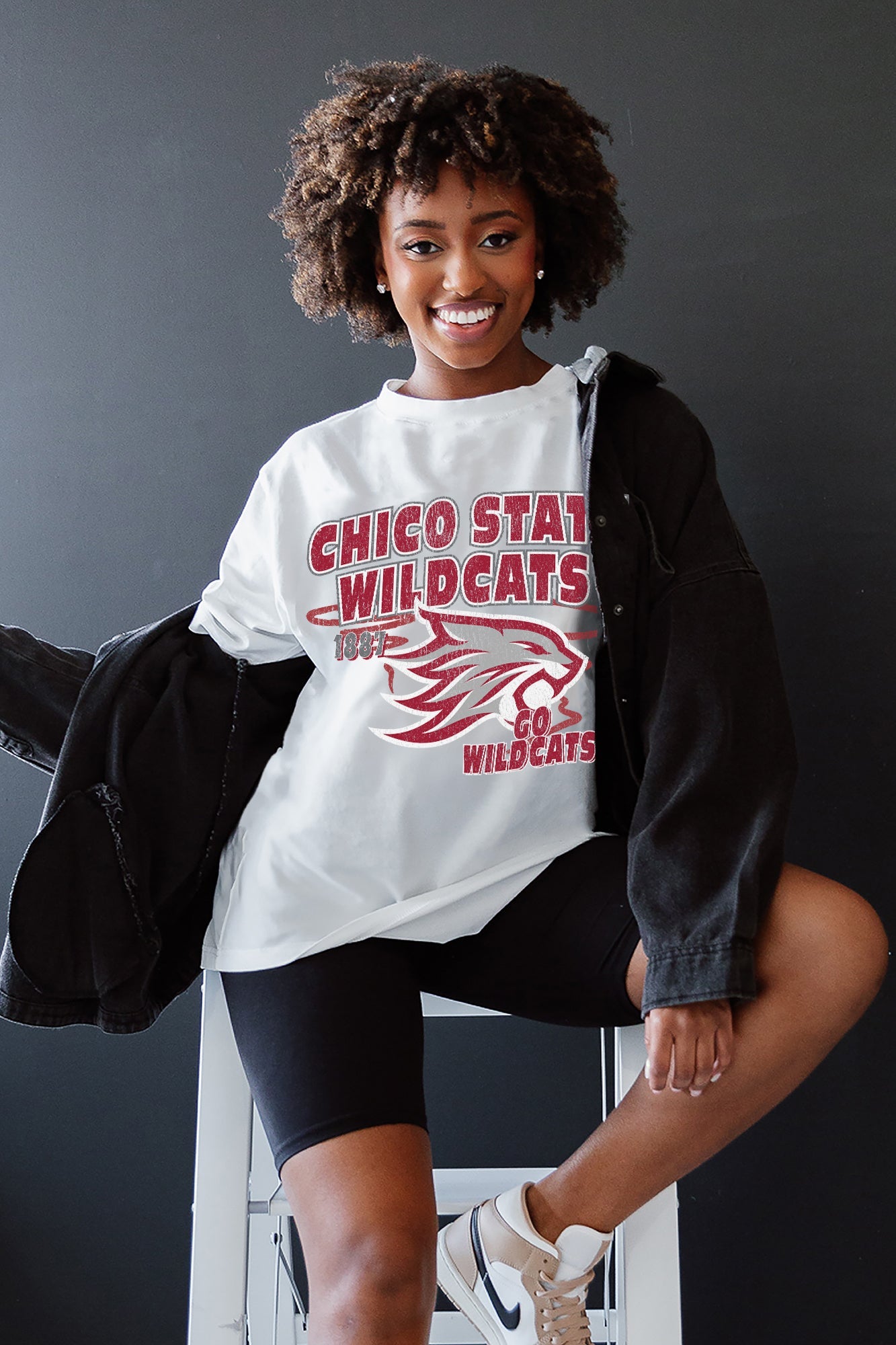 CHICO STATE WILDCATS IN THE LEAD OVERSIZED CREWNECK TEE