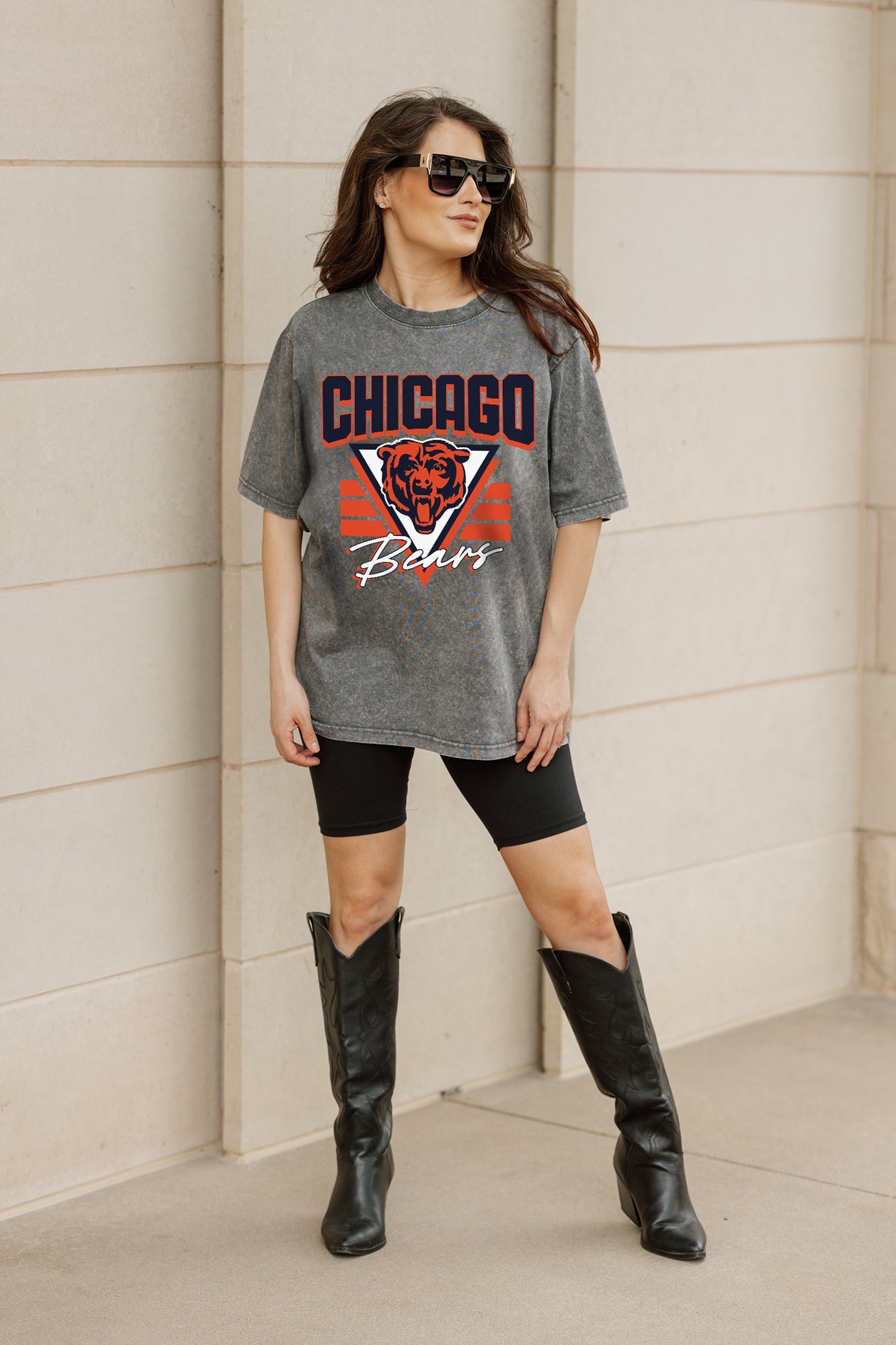 CHICAGO BEARS PLAY IT FORWARD OVERSIZED CREWNECK TEE