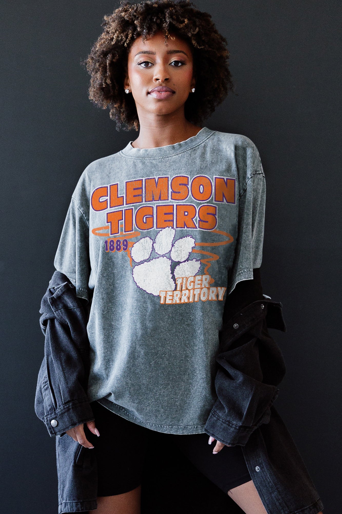 CLEMSON TIGERS KEEP THE LEAD OVERSIZED CREWNECK TEE