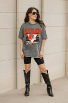 CLEVELAND BROWNS PLAY IT FORWARD OVERSIZED CREWNECK TEE