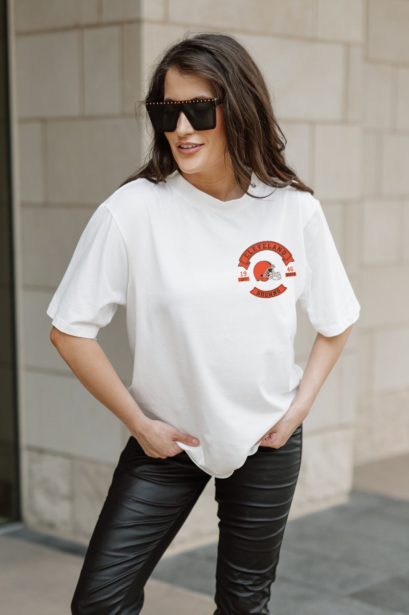 CLEVELAND BROWNS OUT OF BOUNDS OVERSIZED CREWNECK TEE