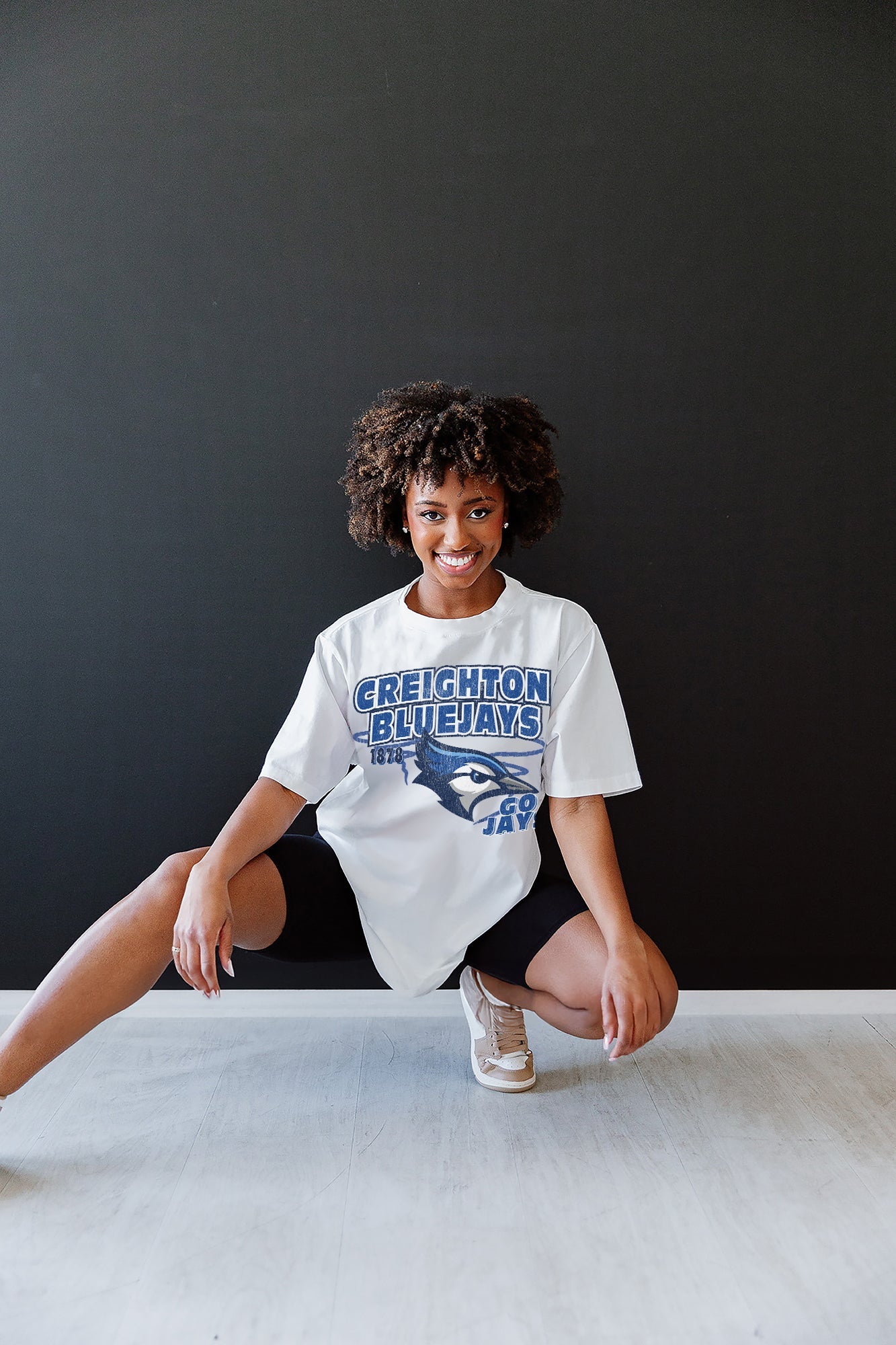 CREIGHTON BLUEJAYS IN THE LEAD OVERSIZED CREWNECK TEE