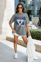 DALLAS COWBOYS PLAY IT FORWARD OVERSIZED CREWNECK TEE