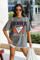 DENVER BRONCOS PLAY IT FORWARD OVERSIZED CREWNECK TEE