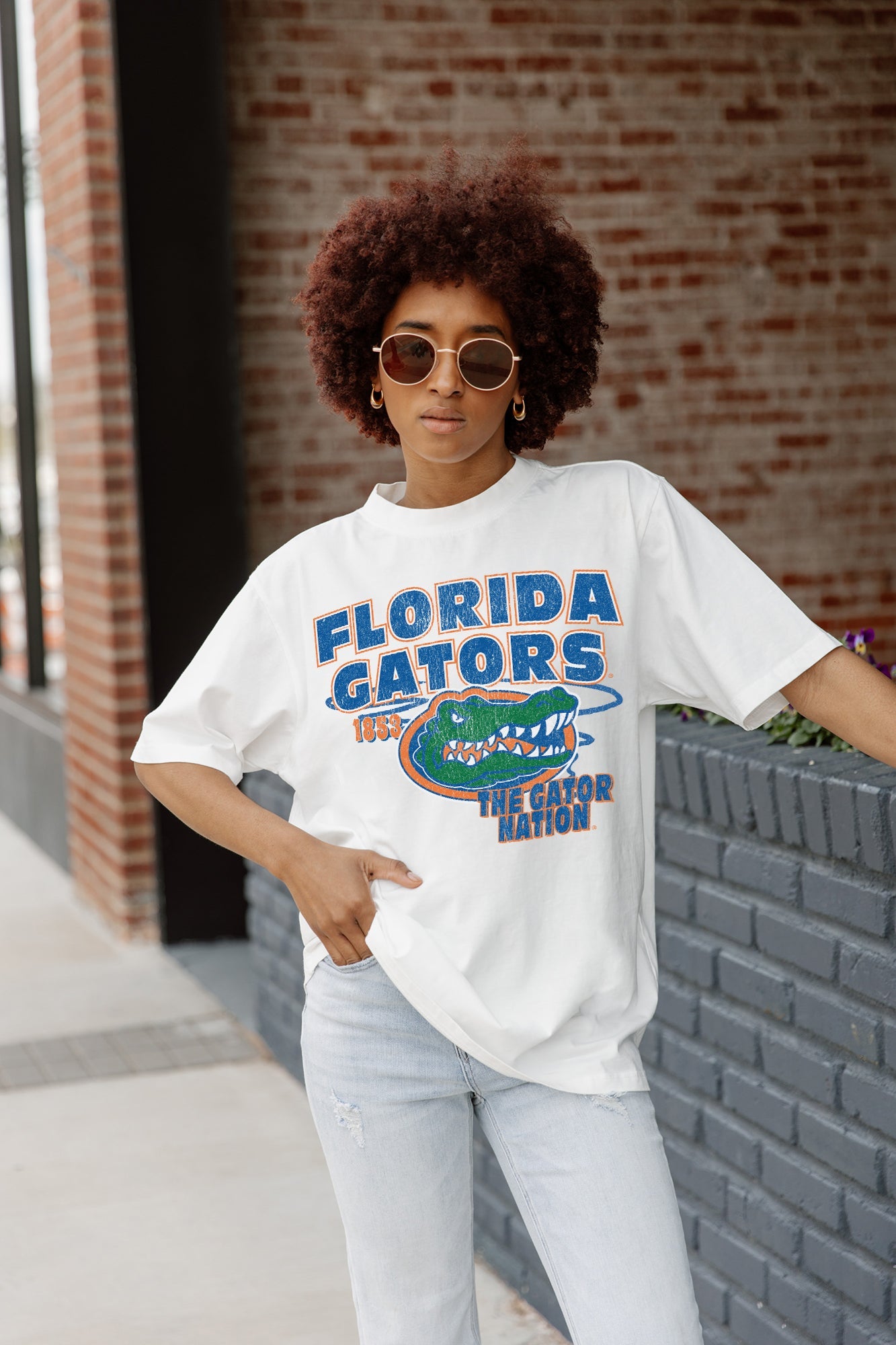 FLORIDA GATORS IN THE LEAD OVERSIZED CREWNECK TEE