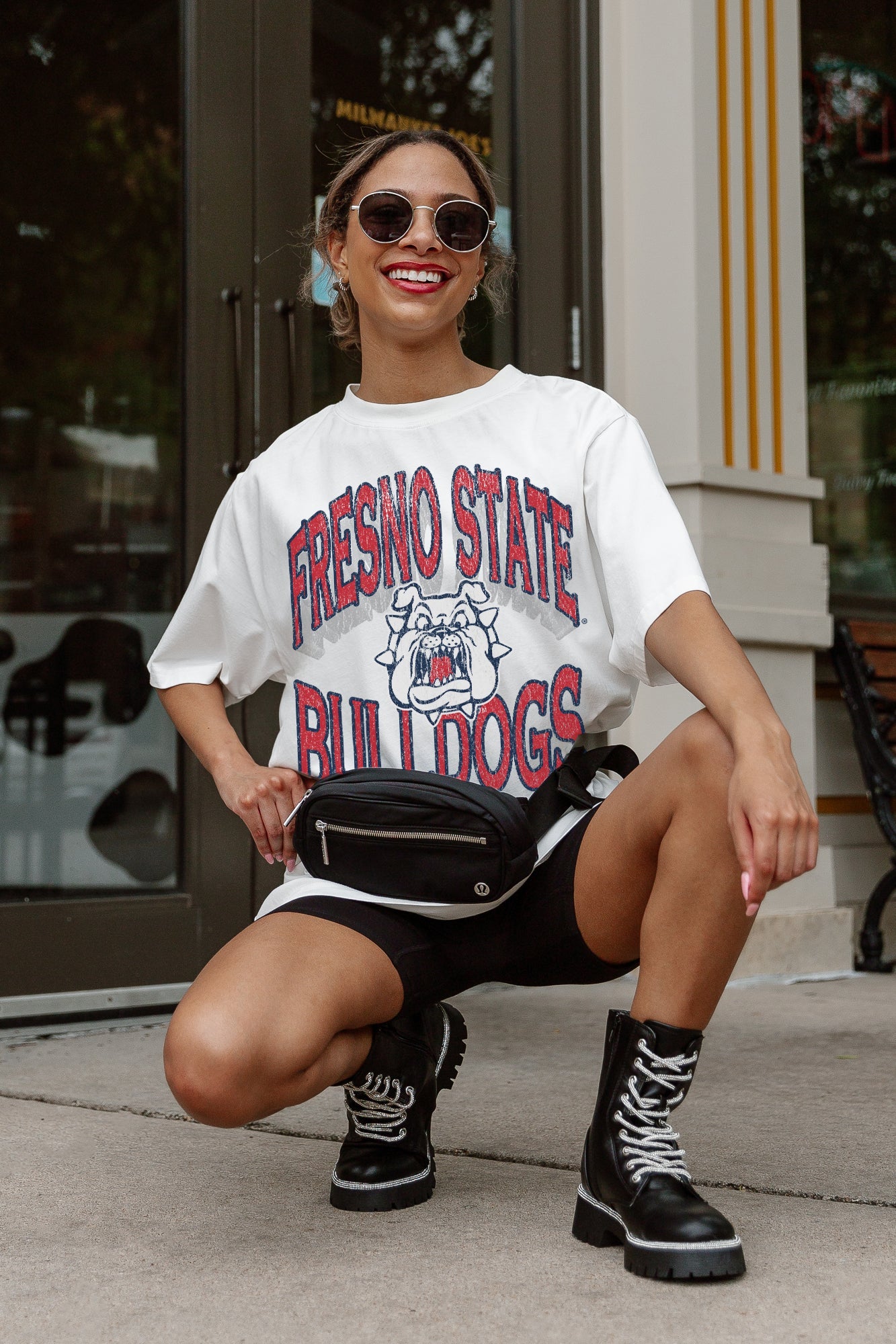 FRESNO STATE BULLDOGS SHAKEDOWN OVERSIZED CREWNECK TEE