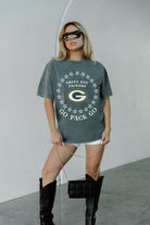 GREEN BAY PACKERS BRIGHTEST STAR OVERSIZED CREWNECK TEE