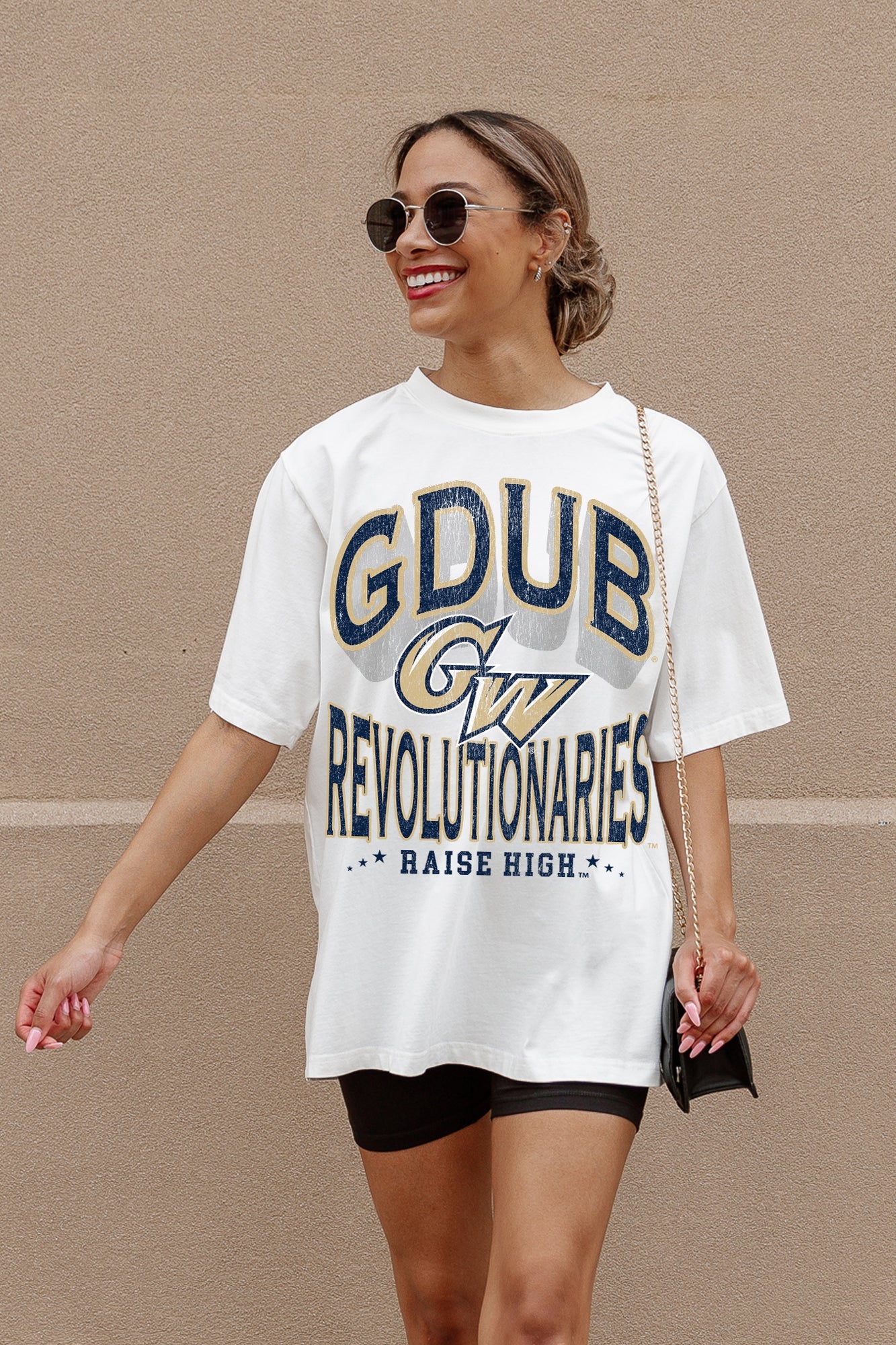 GEORGE WASHINGTON REVOLUTIONARIES SHAKEDOWN OVERSIZED CREWNECK TEE