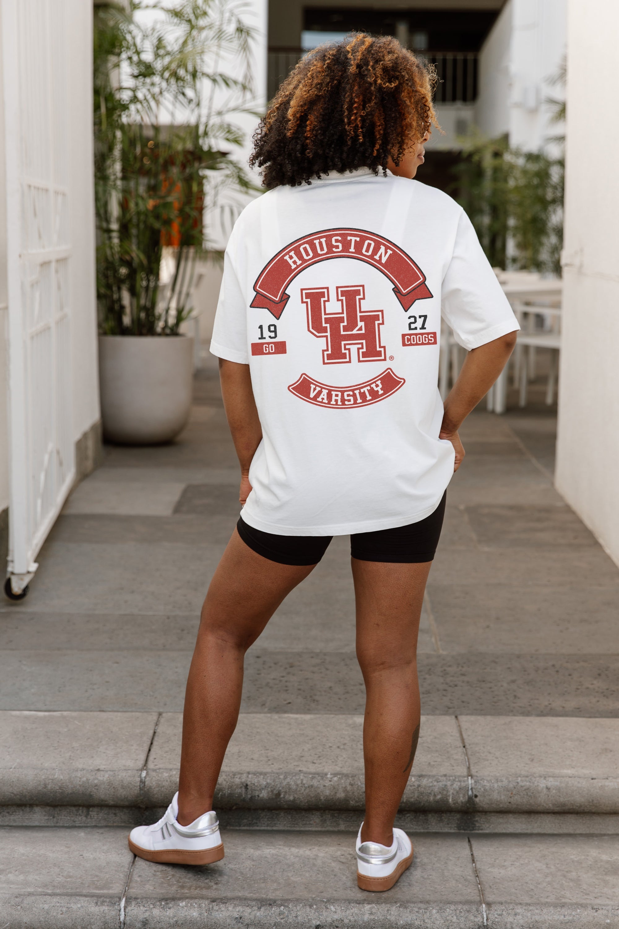 HOUSTON COUGARS OUT OF BOUNDS OVERSIZED CREWNECK TEE