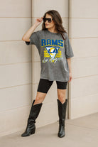 LOS ANGELES RAMS PLAY IT FORWARD OVERSIZED CREWNECK TEE