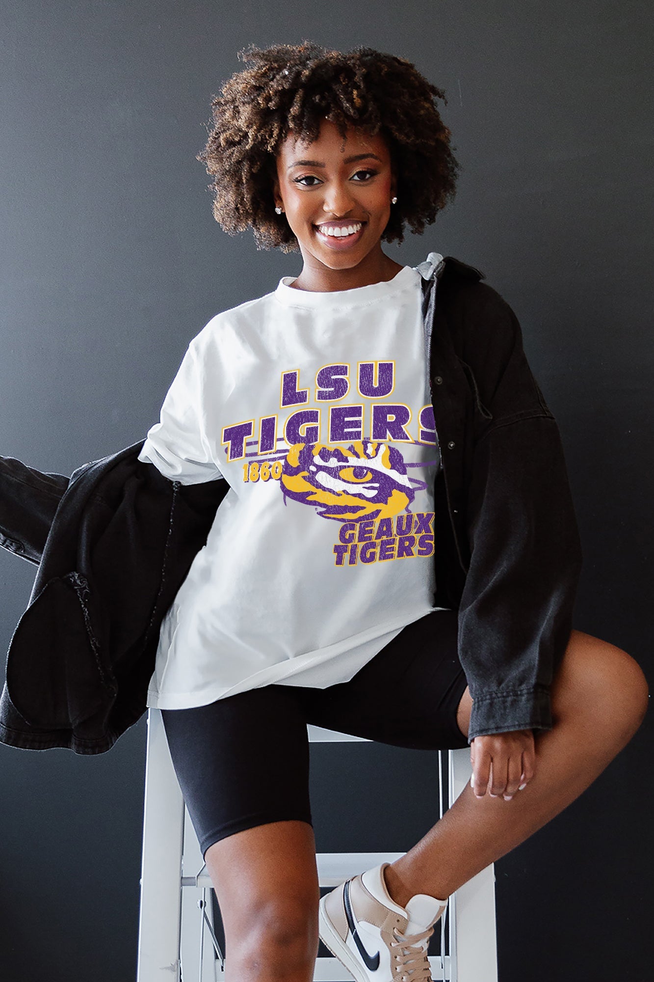 LSU TIGERS IN THE LEAD OVERSIZED CREWNECK TEE