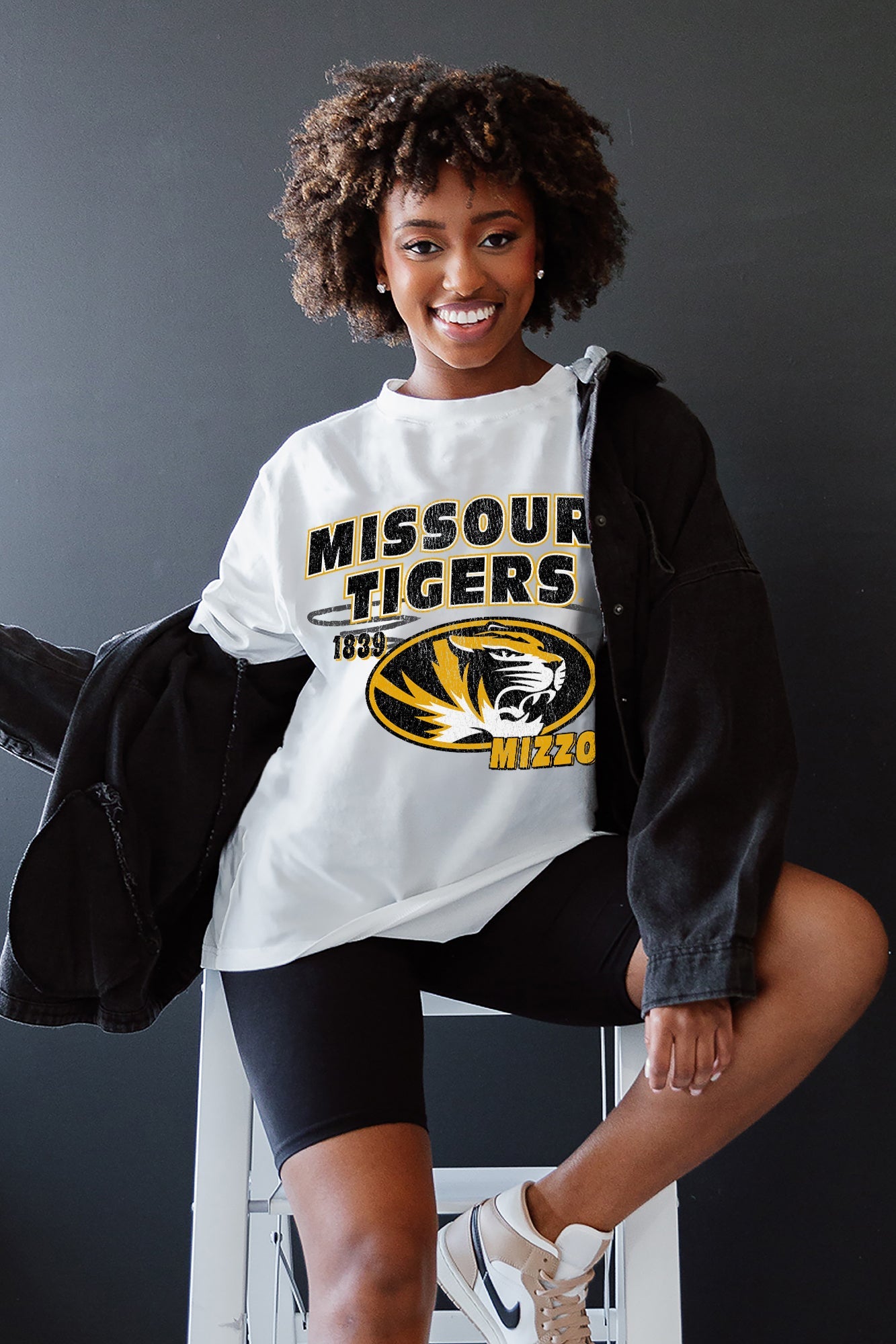 MISSOURI TIGERS IN THE LEAD OVERSIZED CREWNECK TEE