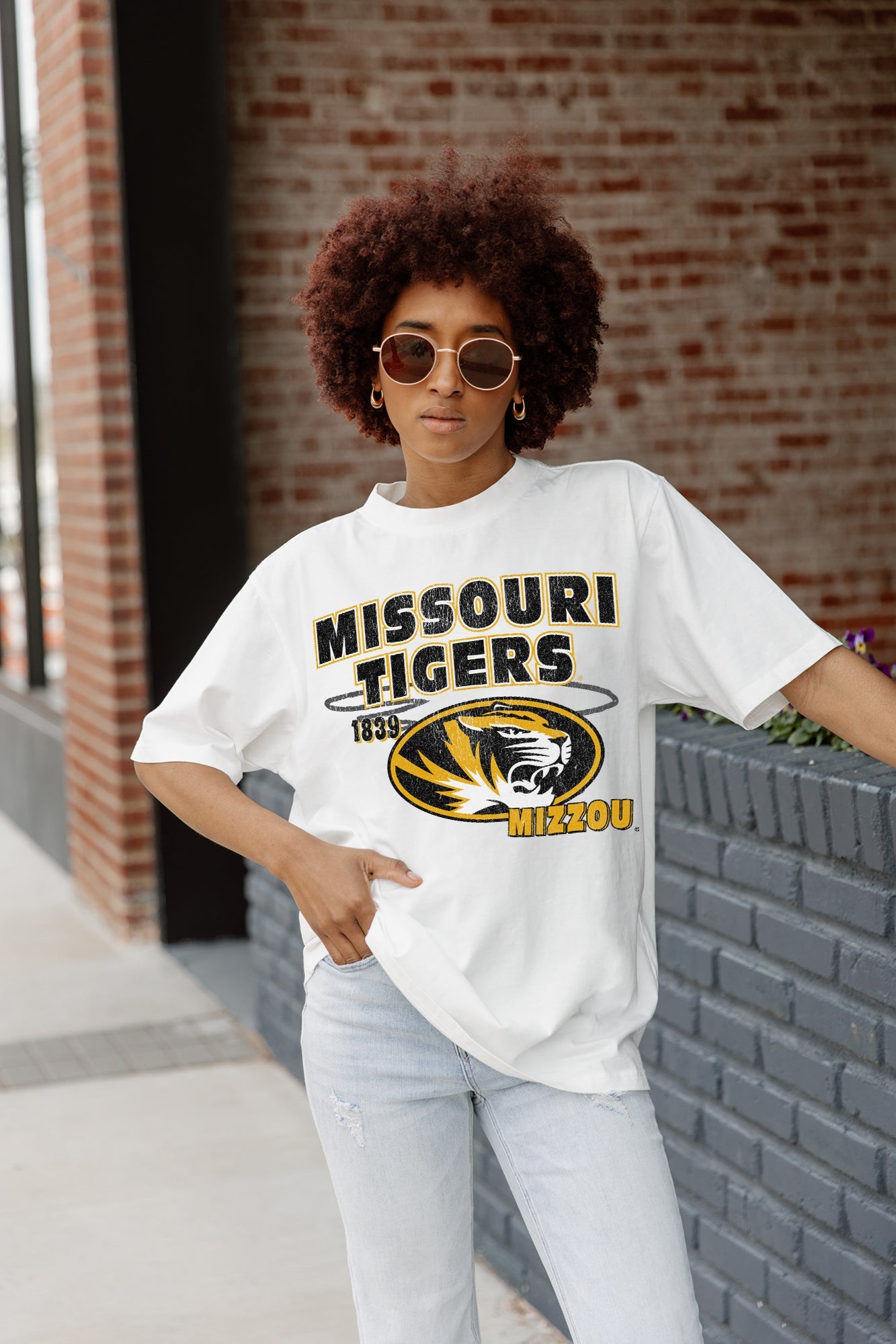 MISSOURI TIGERS IN THE LEAD OVERSIZED CREWNECK TEE