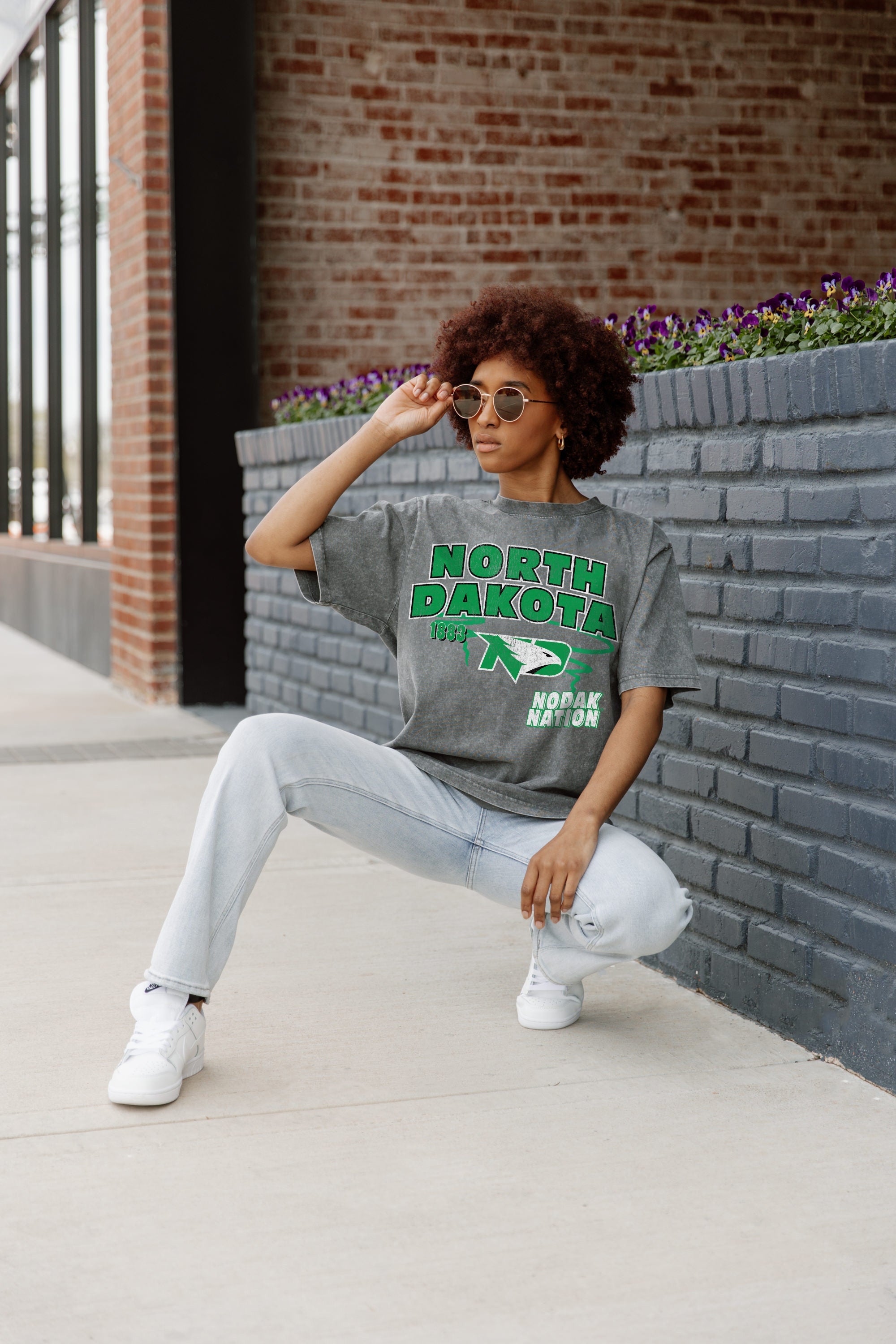 NORTH DAKOTA FIGHTING HAWKS KEEP THE LEAD OVERSIZED CREWNECK TEE