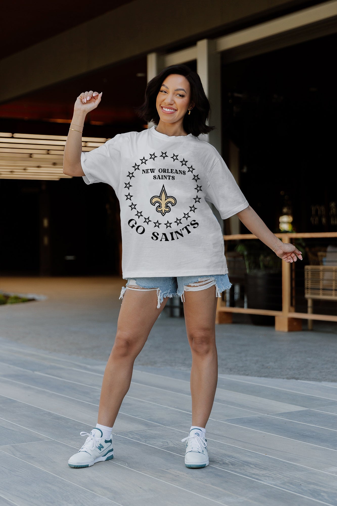 NEW ORLEANS SAINTS ON POINT OVERSIZED CREWNECK TEE