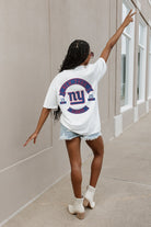 NEW YORK GIANTS OUT OF BOUNDS OVERSIZED CREWNECK TEE