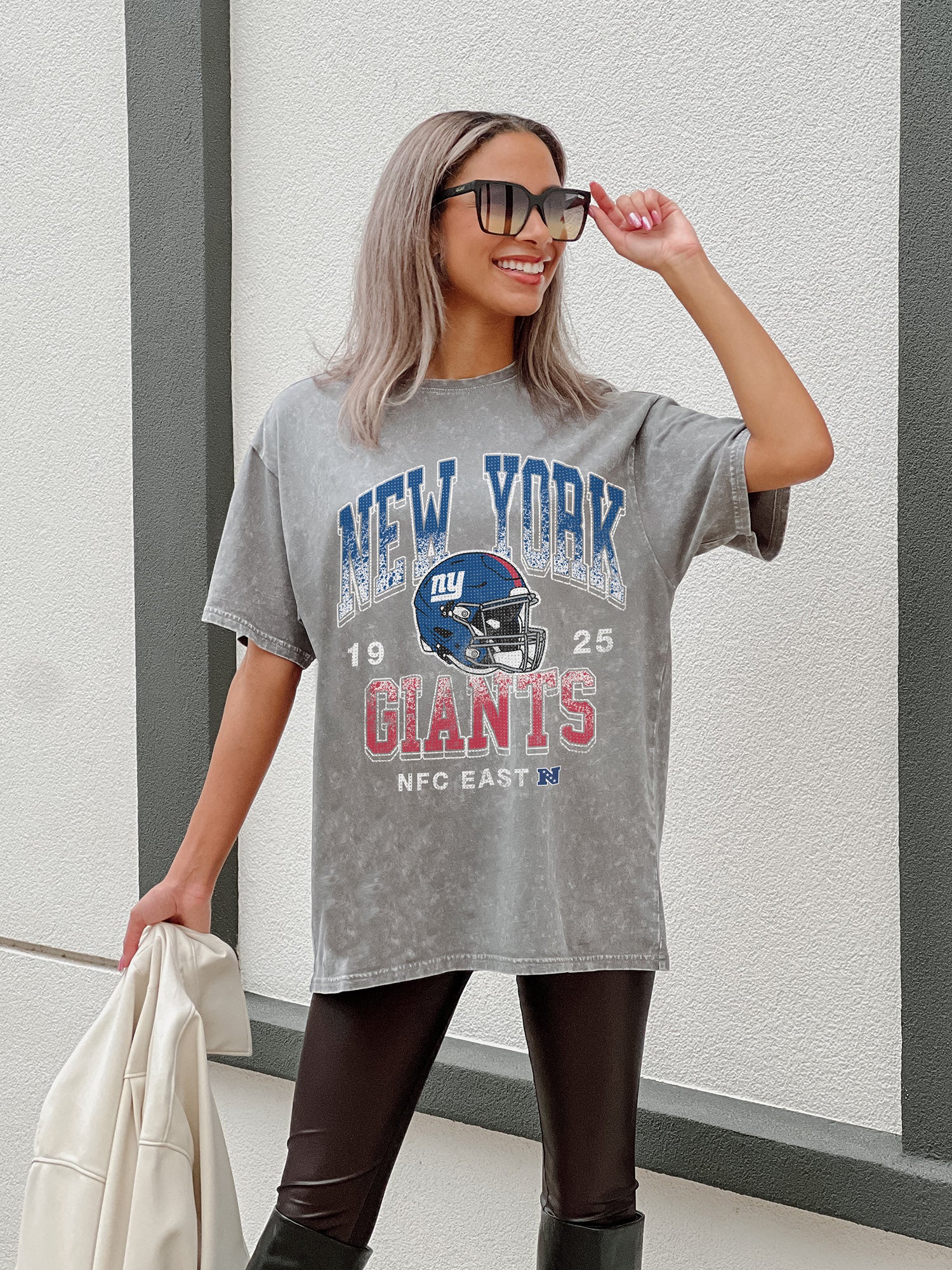 NEW YORK GIANTS NOTHING BUT THE BEST OVERSIZED CREWNECK TEE – GAMEDAY  COUTURE