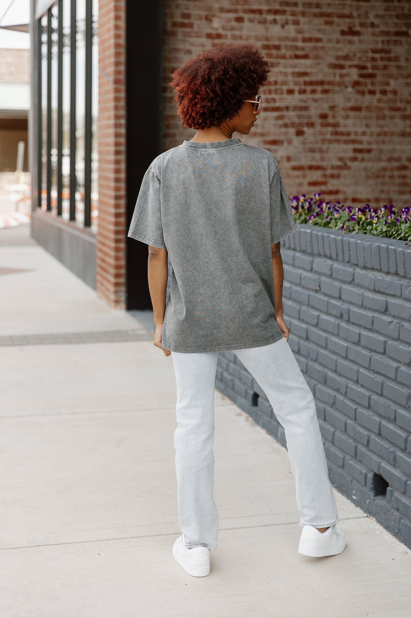 PEPPERDINE WAVES KEEP THE LEAD OVERSIZED CREWNECK TEE