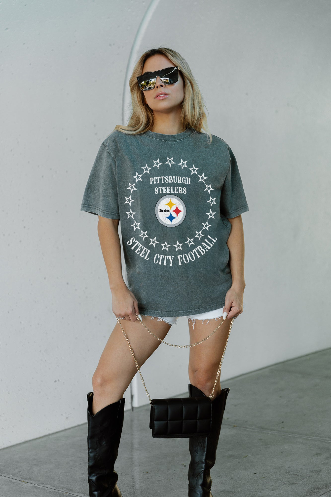 PITTSBURGH STEELERS BRIGHTEST STAR OVERSIZED CREWNECK TEE