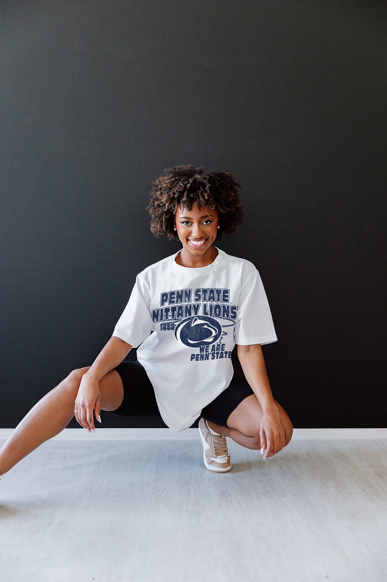 PENN STATE NITTANY LIONS IN THE LEAD OVERSIZED CREWNECK TEE