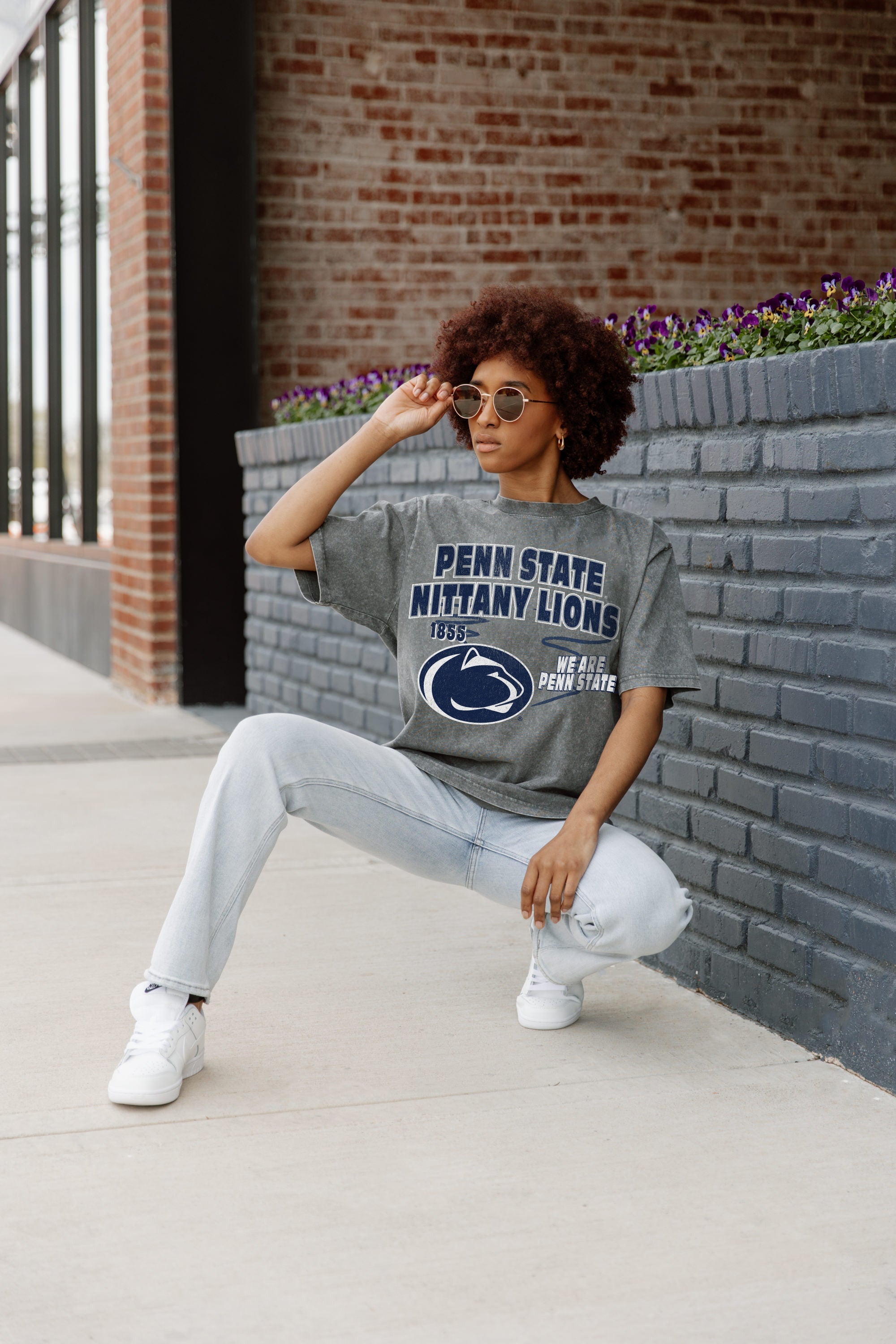 PENN STATE NITTANY LIONS KEEP THE LEAD OVERSIZED CREWNECK TEE