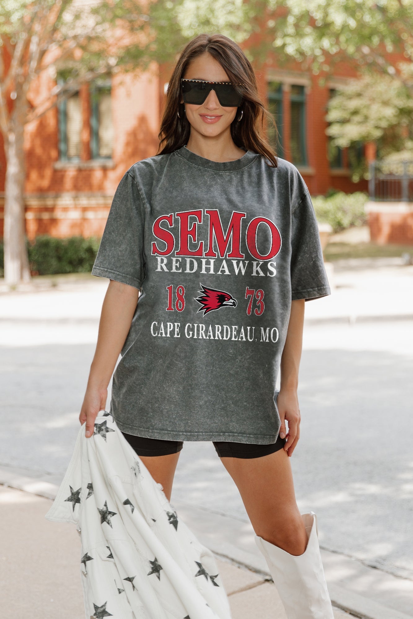 SOUTHEAST MISSOURI REDHAWKS THROWBACK OVERSIZED CREWNECK TEE