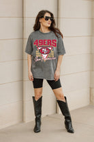 SAN FRANCISCO 49ERS PLAY IT FORWARD OVERSIZED CREWNECK TEE