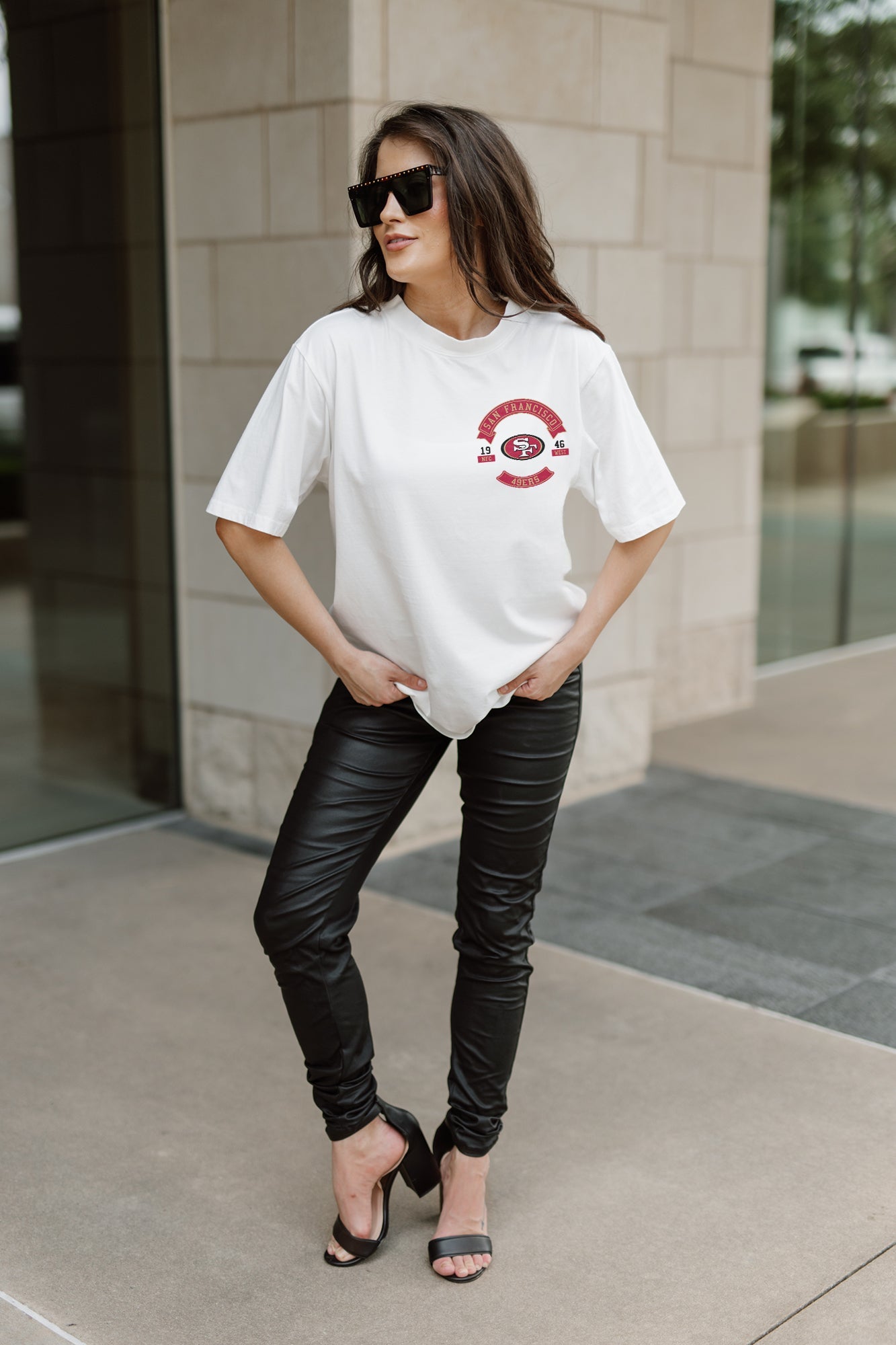 SAN FRANCISCO 49ERS OUT OF BOUNDS OVERSIZED CREWNECK TEE