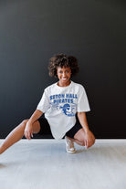 SETON HALL PIRATES IN THE LEAD OVERSIZED CREWNECK TEE