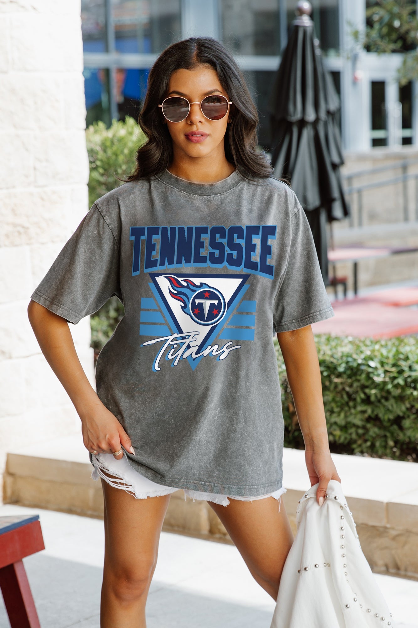 TENNESSEE TITANS PLAY IT FORWARD OVERSIZED CREWNECK TEE