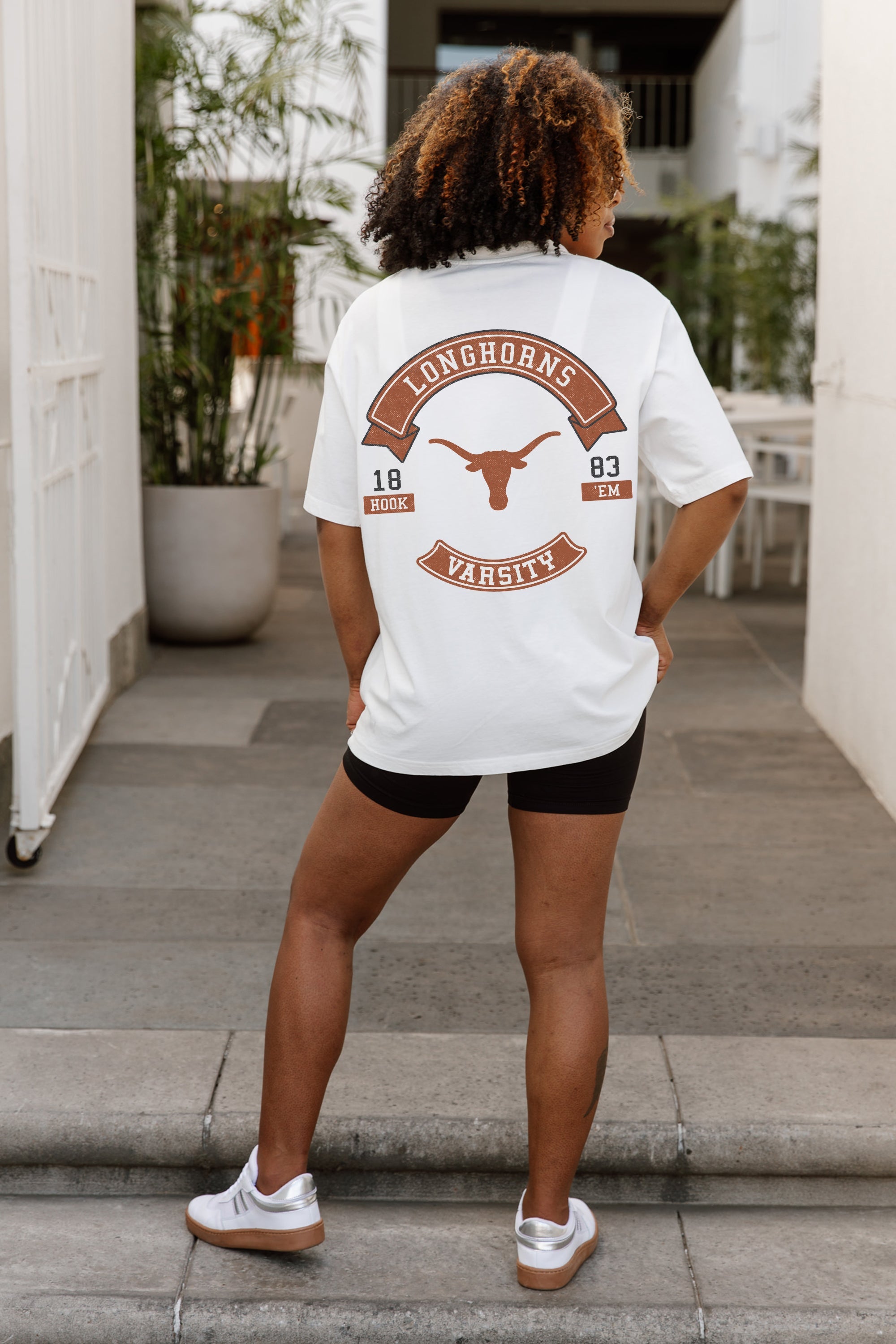 TEXAS LONGHORNS OUT OF BOUNDS OVERSIZED CREWNECK TEE