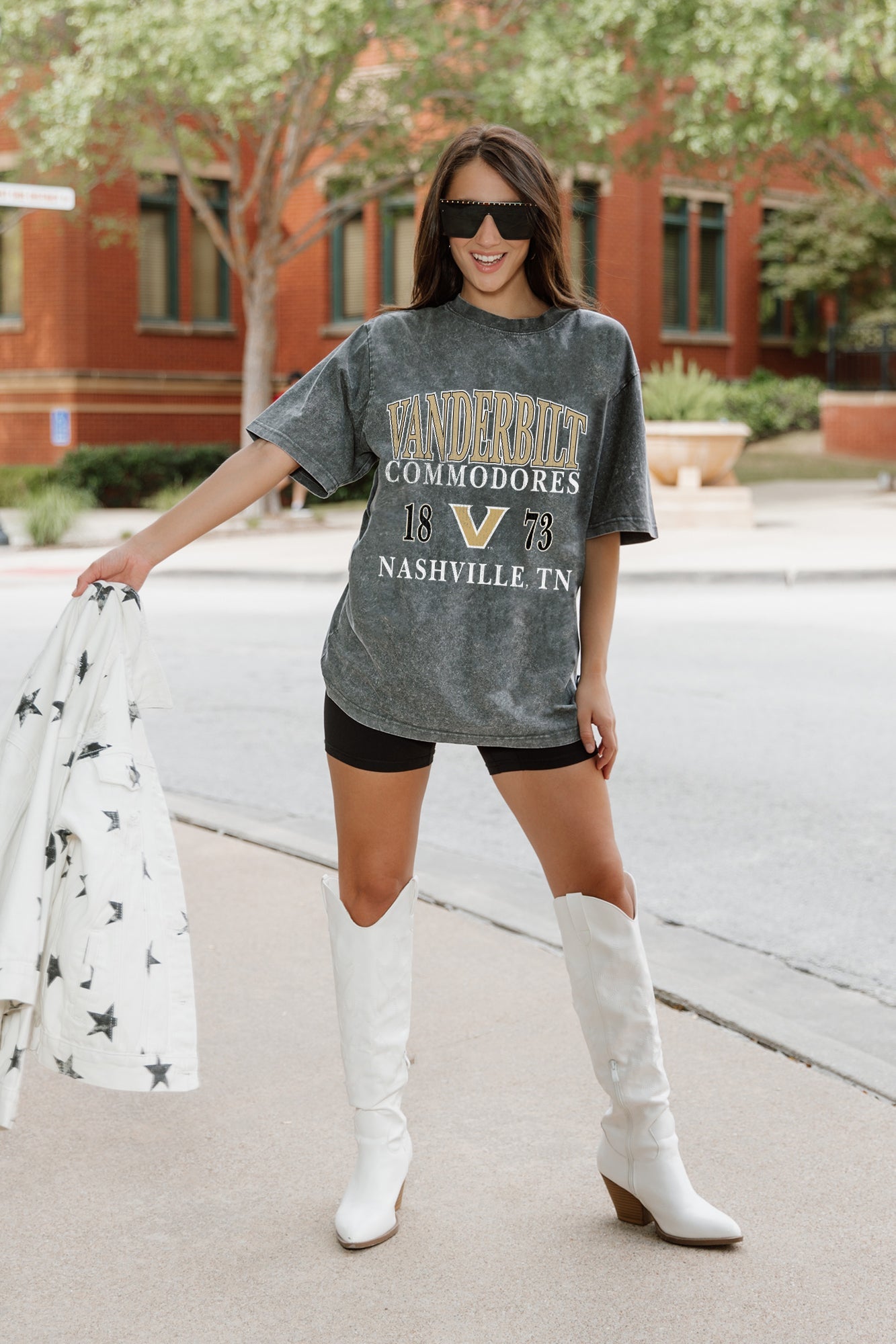 VANDERBILT COMMODORES THROWBACK OVERSIZED CREWNECK TEE