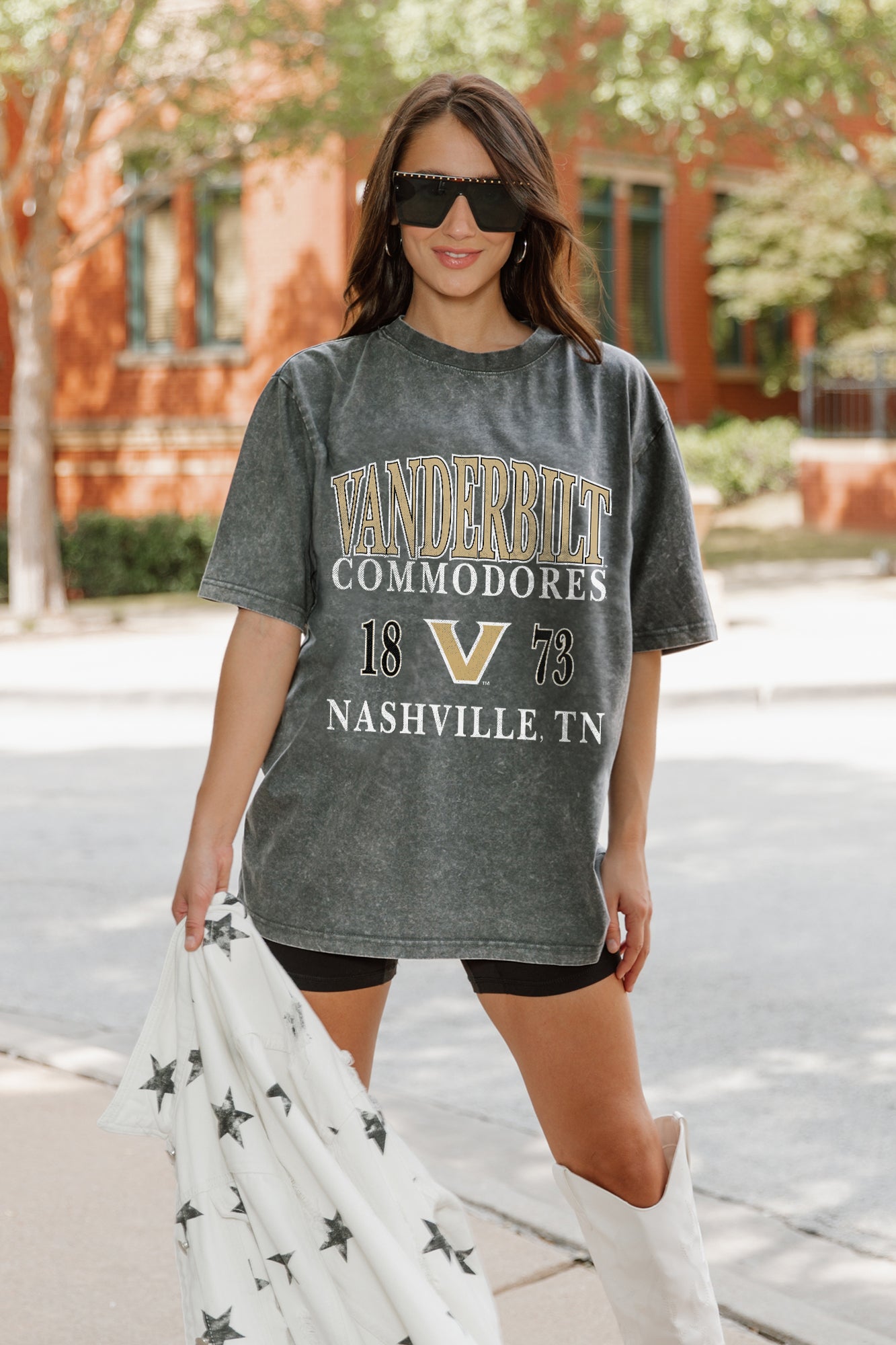 VANDERBILT COMMODORES THROWBACK OVERSIZED CREWNECK TEE