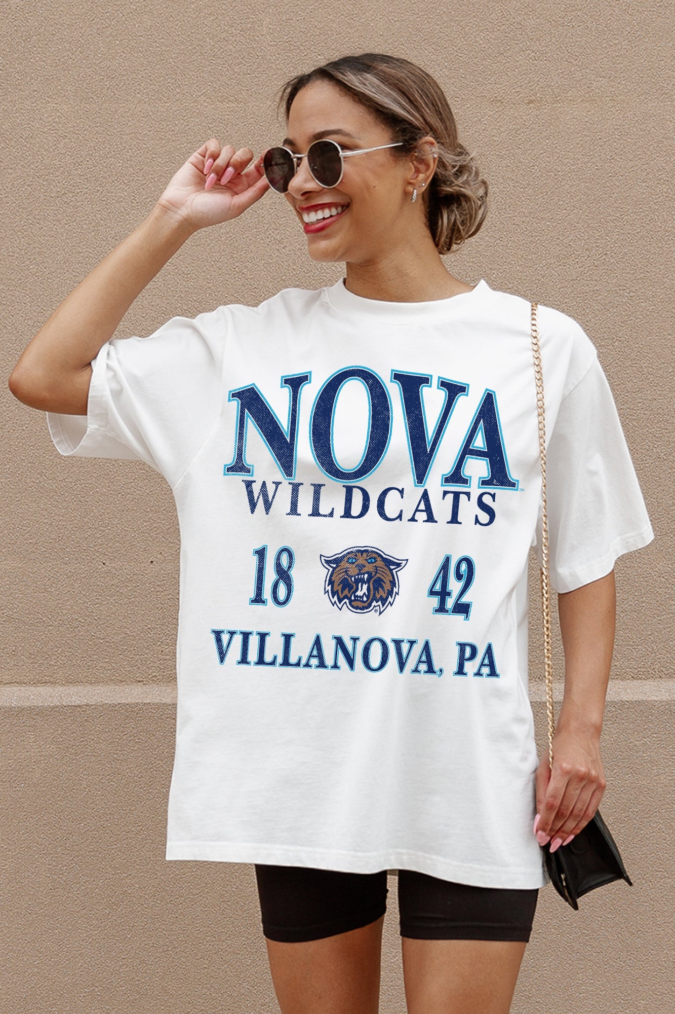 VILLANOVA WILDCATS UNITY OVERSIZED CREWNECK TEE