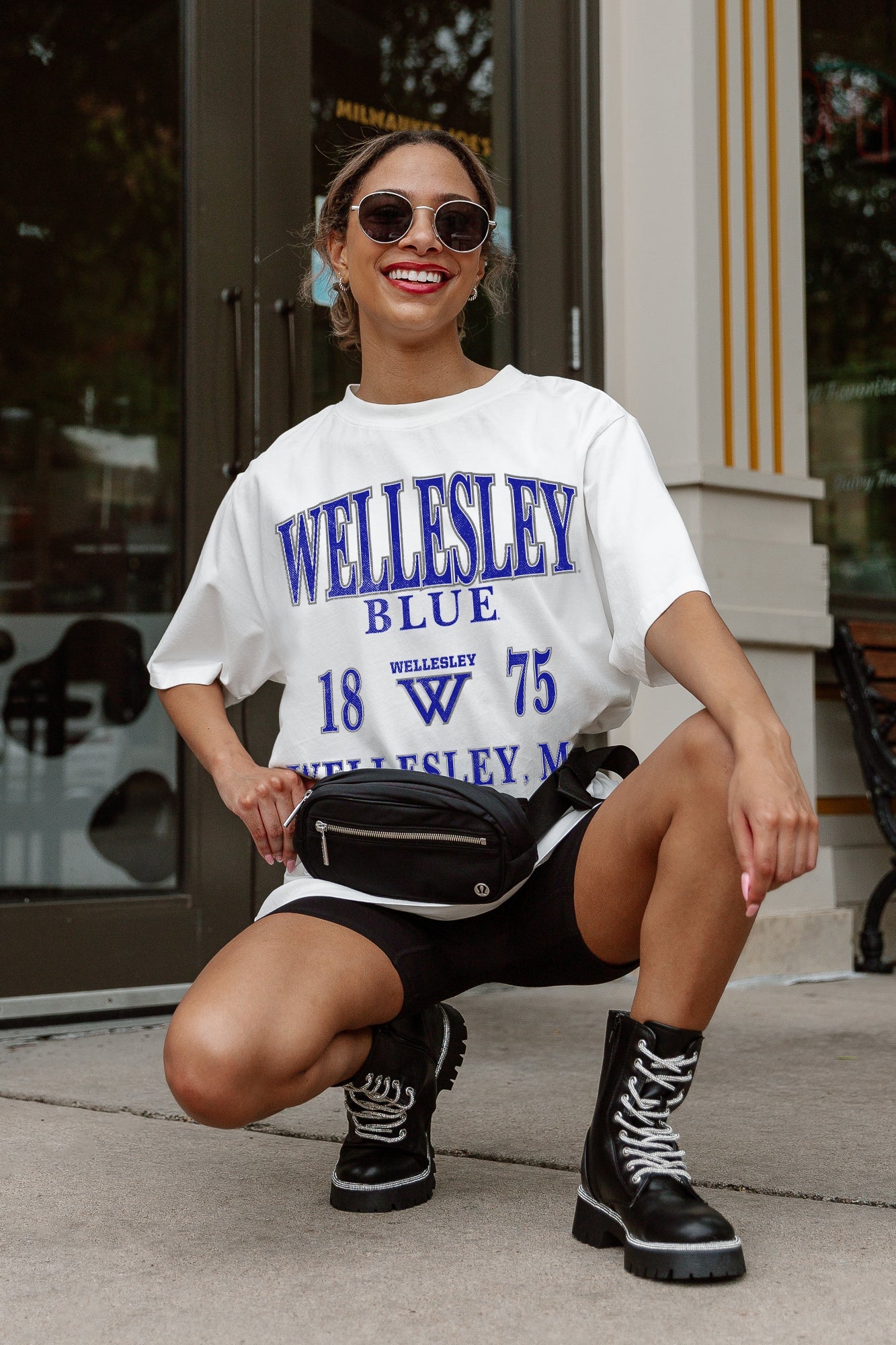 WELLESLEY BLUE UNITY OVERSIZED CREWNECK TEE