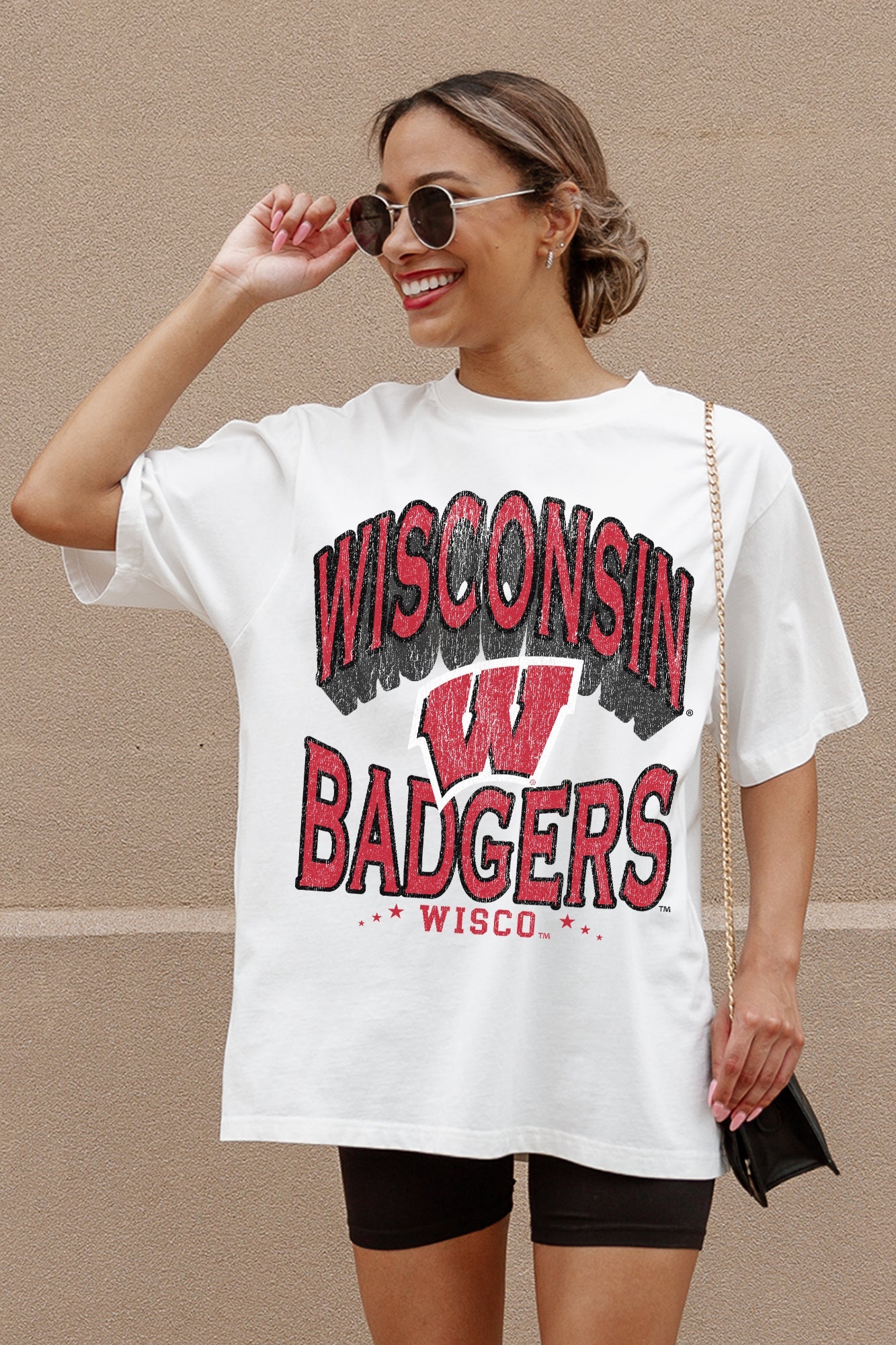 WISCONSIN BADGERS SHAKEDOWN OVERSIZED CREWNECK TEE