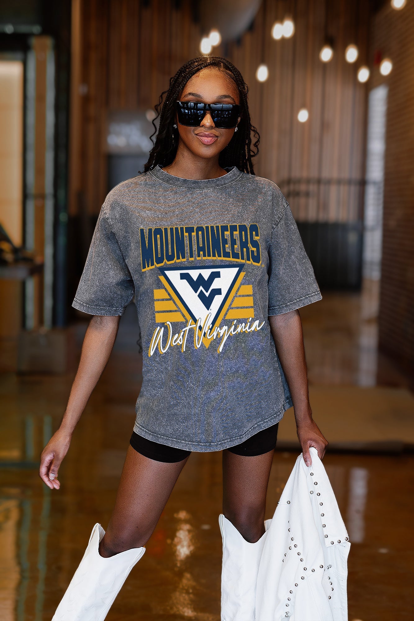 WEST VIRGINIA MOUNTAINEERS PLAY IT FORWARD OVERSIZED CREWNECK TEE