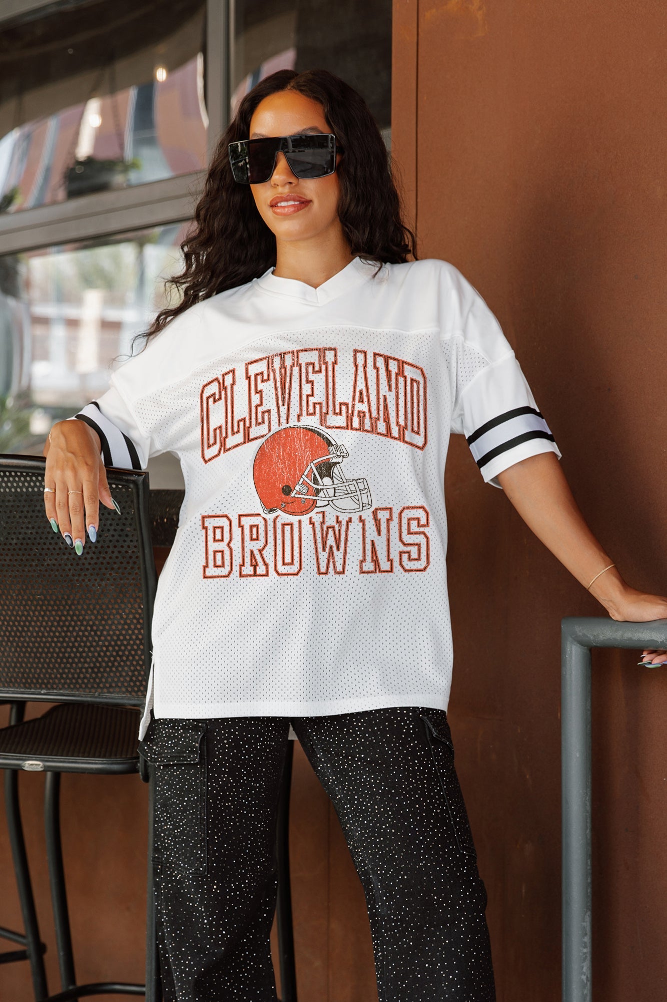 CLEVELAND BROWNS A STEP AHEAD SPORTY V-NECK OVERSIZED SIDE SLIT SHORT SLEEVE MESH TOP