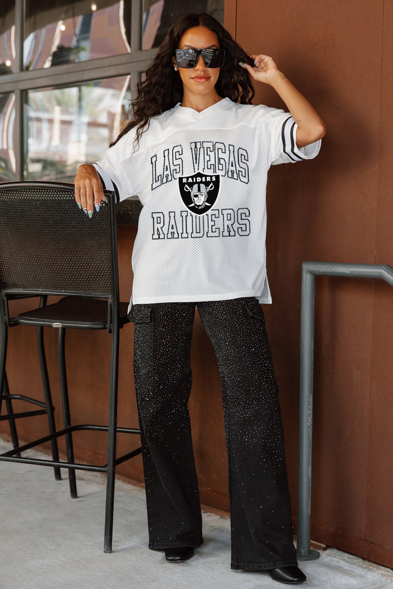 LAS VEGAS RAIDERS A STEP AHEAD SPORTY V-NECK OVERSIZED SIDE SLIT SHORT SLEEVE MESH TOP