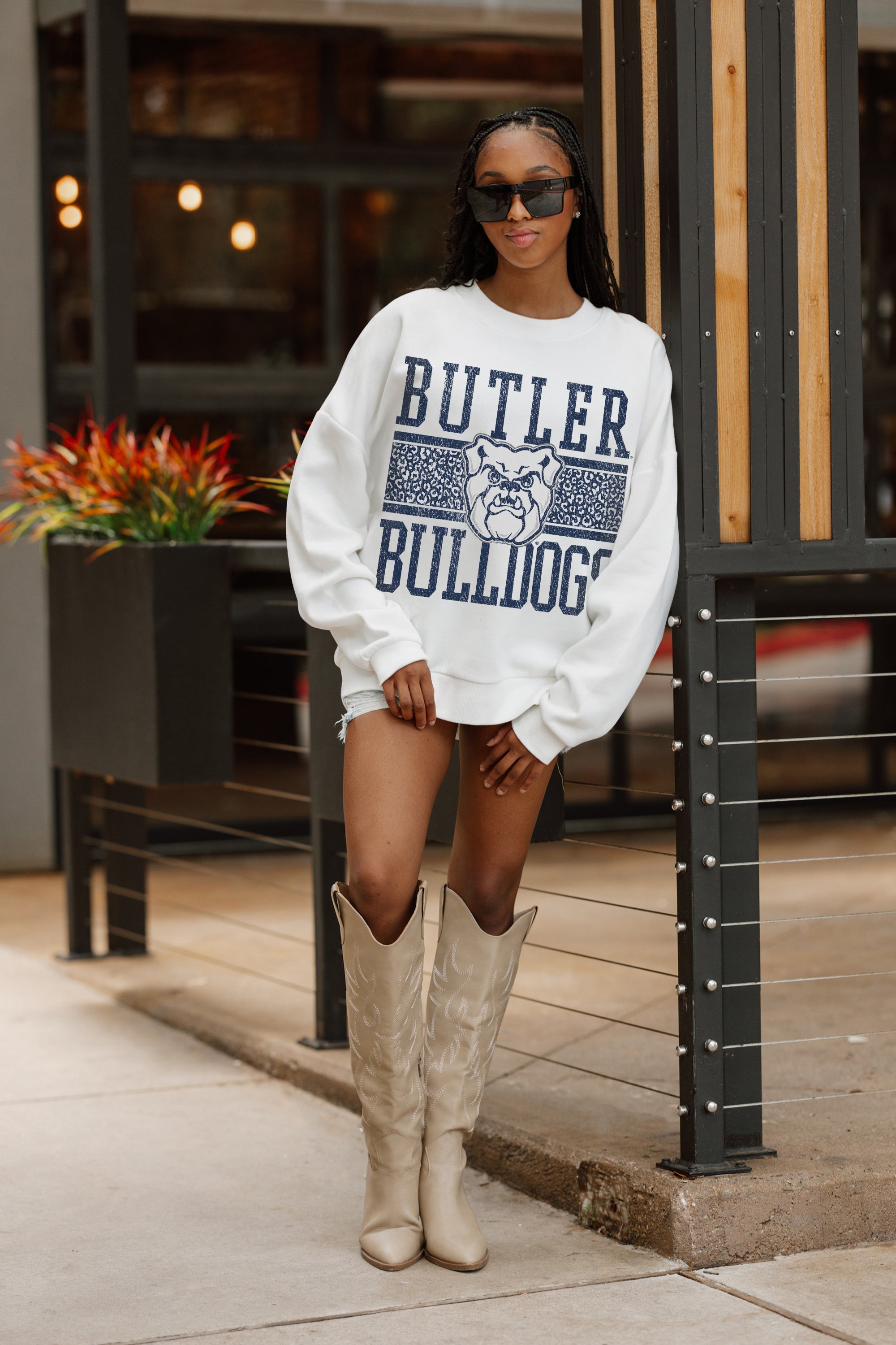 BUTLER BULLDOGS FAIR CATCH PREMIUM FLEECE DROP SHOULDER CREWNECK PULLOVER