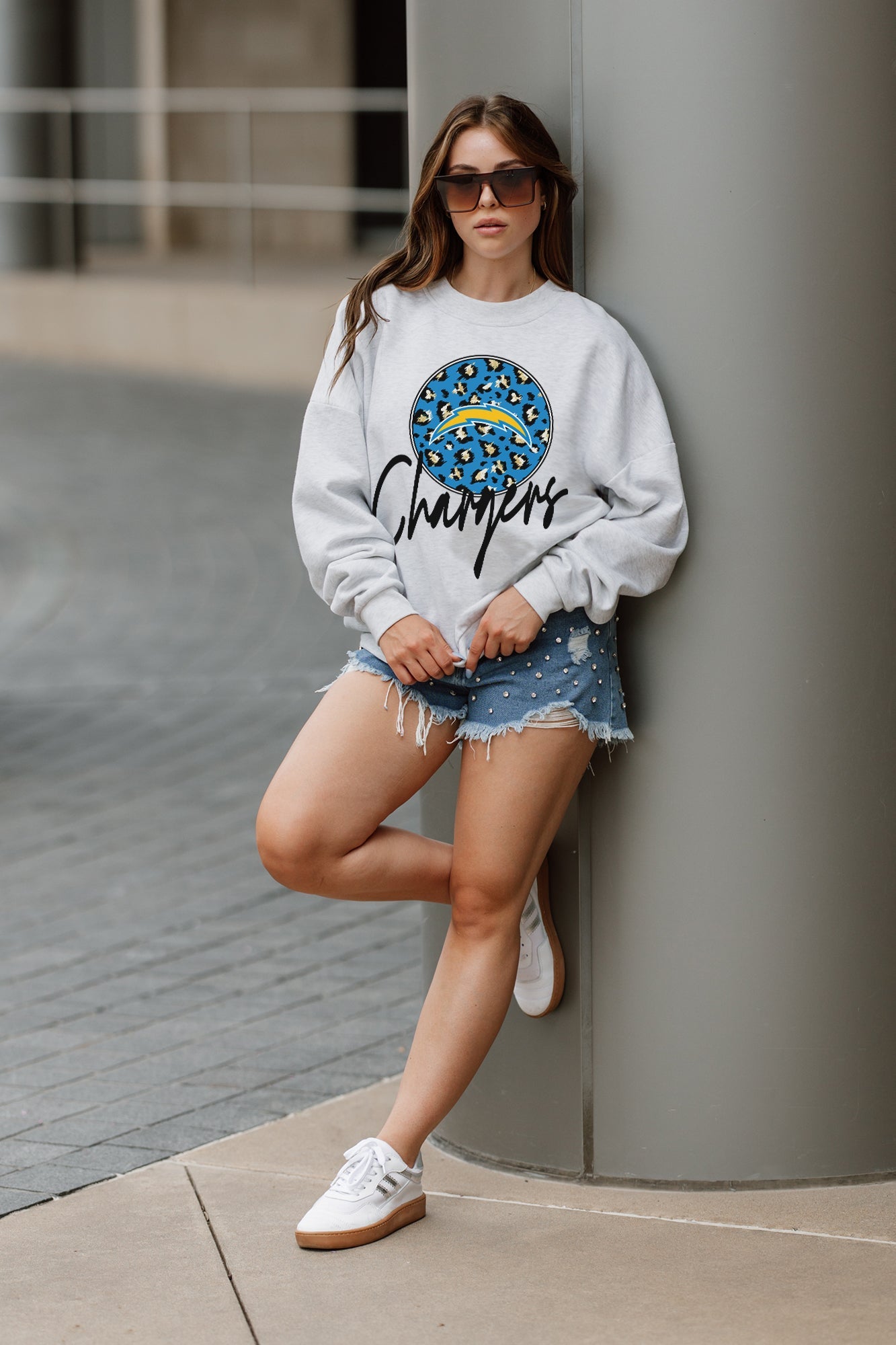 LOS ANGELES CHARGERS GOING WILD PREMIUM FLEECE DROP SHOULDER CREWNECK PULLOVER