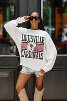 LOUISVILLE CARDINALS FAIR CATCH PREMIUM FLEECE DROP SHOULDER CREWNECK PULLOVER