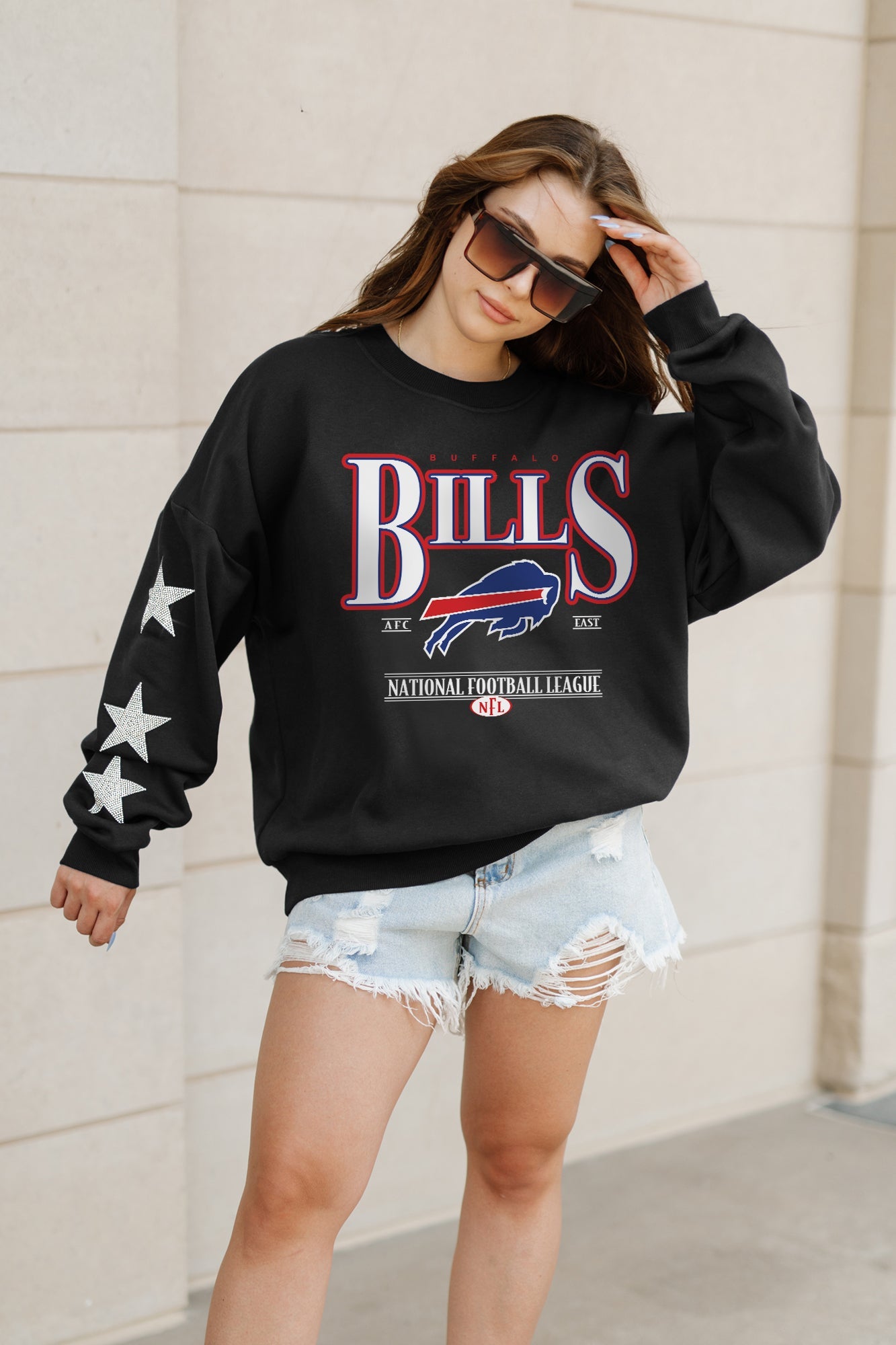 BUFFALO BILLS GAMEDAY GLIMMER EMBELLISHED STAR SLEEVE CREWNECK PULLOVER